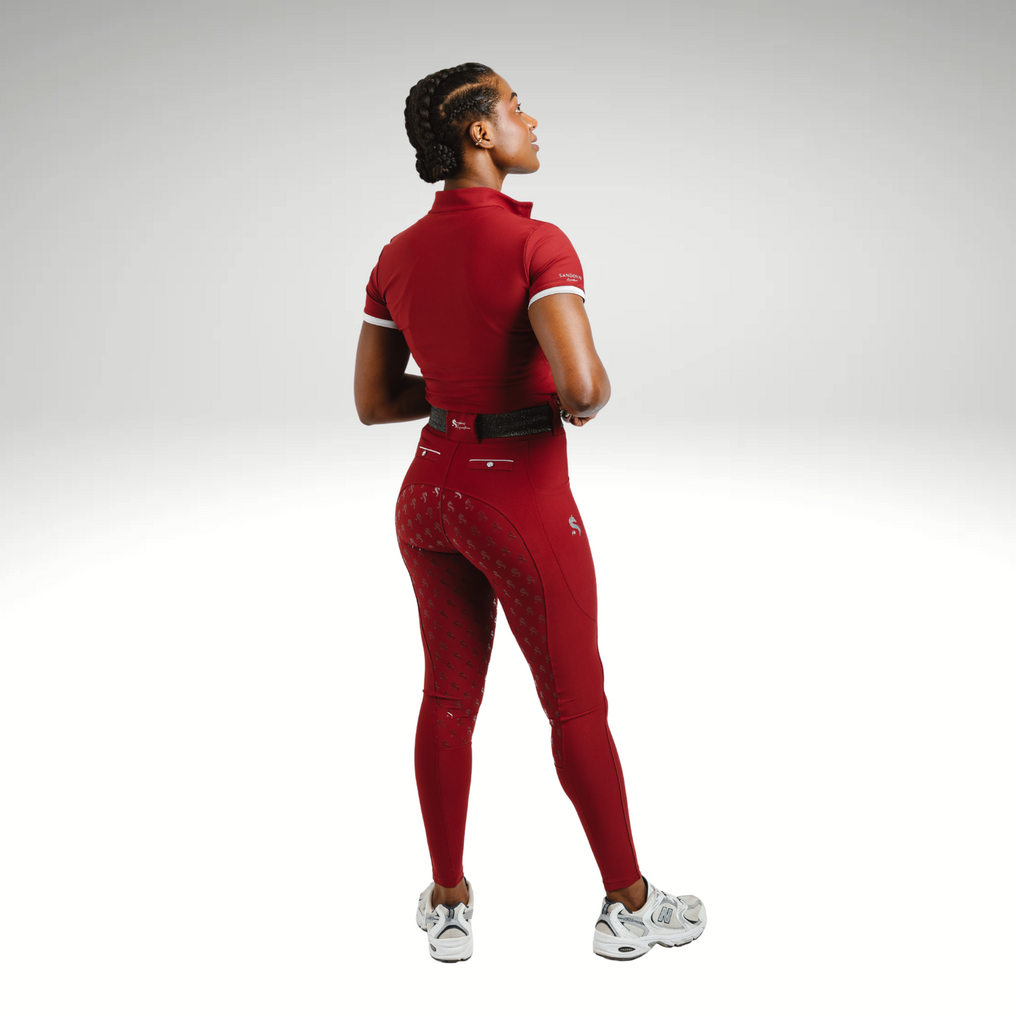 Reitleggings Damen Cherry Silver
Sandoval Equestrian Reitleggings kaufen
elegante Reitleggings Damen
atmungsaktive Reitleggings Training
Reitmode Luxusmarke Damen
Cherry Silver equestrian leggings women
Sandoval Equestrian riding tights
luxury equestrian leggings breathable
premium riding wear Cherry Silver
elegant equestrian leggings women
leggings ecuestres mujer Cherry Silver
mallas de equitación Sandoval Equestrian
leggings transpirables montar a caballo
moda ecuestre de lujo Cherry Silver
leggings