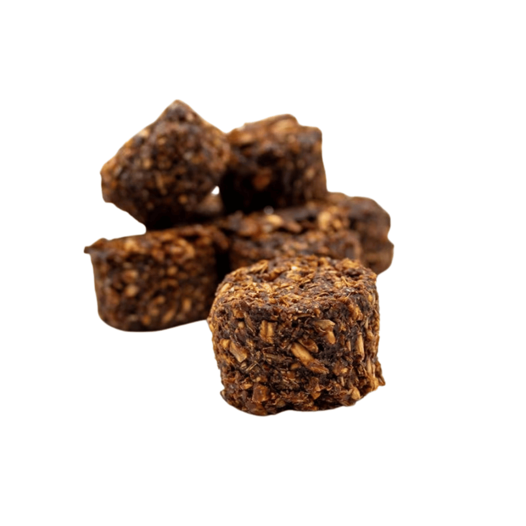 Sandoval Equestrian, Stud, galletas artesanales para caballos
premios naturales para caballos
snacks saludables para caballos
muffins para caballos
golosinas caseras equinas
caballo comiendo snack
ingredientes naturales para caballos
premios ecológicos equinos
snack equino lino alholva trigo integral
caballos felices comiendo golosinas