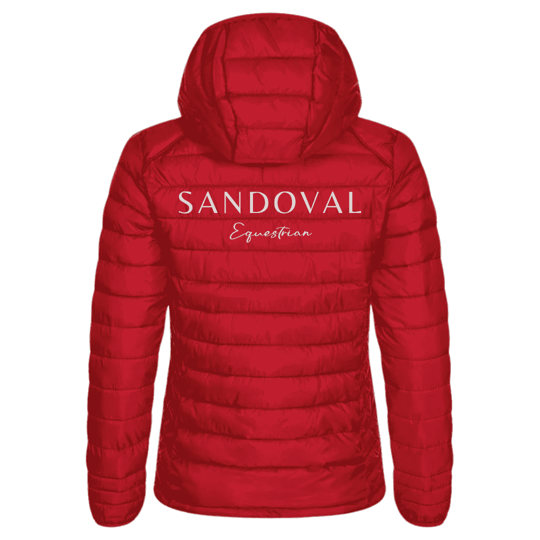 Chaqueta acolchada mujer, roja
Moda ecuestre mujer
Ropa de equitación elegante
Chaqueta ecuestre acolchada
Chaqueta Sandoval Equestrian,Chaqueta para montar a caballo mujer
Ropa ecuestre de lujo
Chaqueta térmica equitación mujer
Chaqueta acolchada impermeable ecuestre
Estilo ecuestre para mujer
