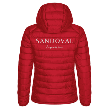 Chaqueta acolchada mujer, roja
Moda ecuestre mujer
Ropa de equitación elegante
Chaqueta ecuestre acolchada
Chaqueta Sandoval Equestrian,Chaqueta para montar a caballo mujer
Ropa ecuestre de lujo
Chaqueta térmica equitación mujer
Chaqueta acolchada impermeable ecuestre
Estilo ecuestre para mujer