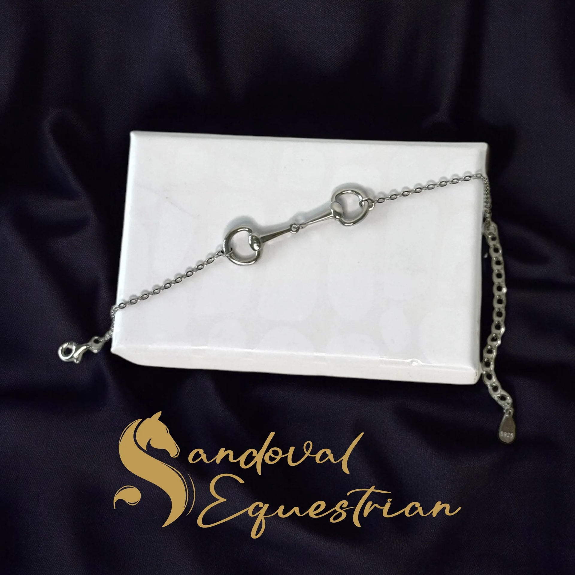 NOVICA Pulsera Artesanal Hecha A Mano De Hueso Joyería